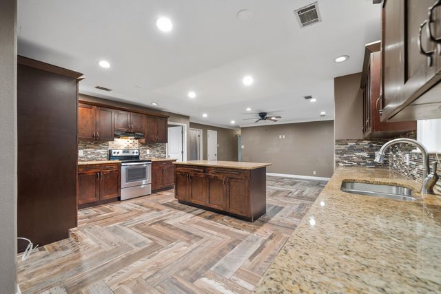 116 Pin Oak Street, Hot Springs, AR 71913
