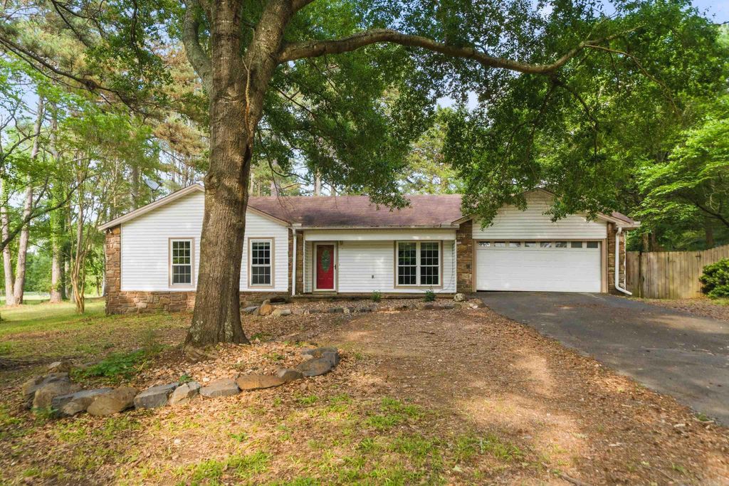 116 Pin Oak Street, Hot Springs, AR 71913
