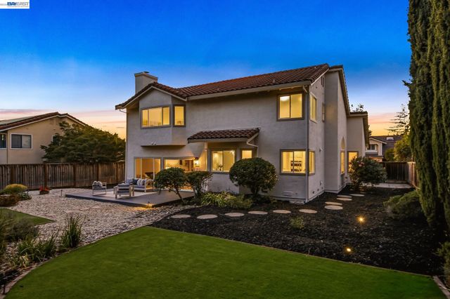 47 Palacio Ct, Fremont, CA 94539