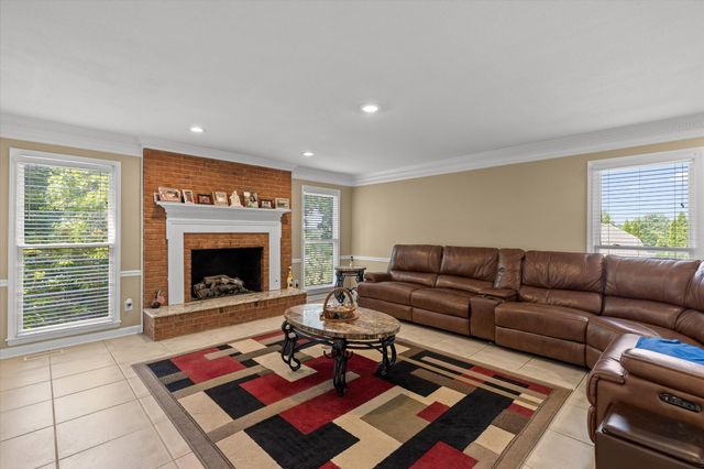 9326 Royal Mountain Drive, Chattanooga, TN 37421
