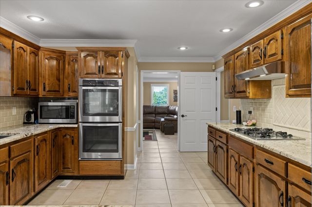 9326 Royal Mountain Drive, Chattanooga, TN 37421