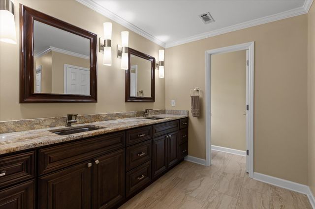 9326 Royal Mountain Drive, Chattanooga, TN 37421
