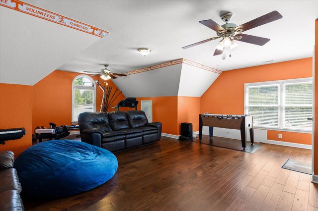 9326 Royal Mountain Drive, Chattanooga, TN 37421