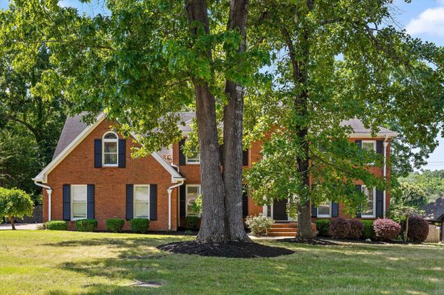 9326 Royal Mountain Drive, Chattanooga, TN 37421