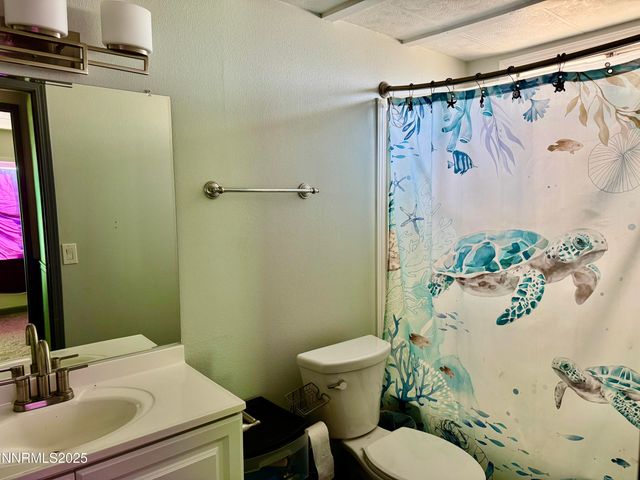 5570 Sidehill Drive, Sun Valley, NV 89433