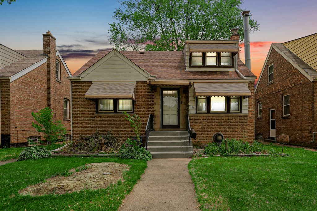 9435 Central Avenue, Oak Lawn, IL 60453