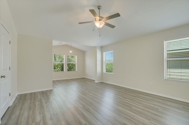 210 Anacua LOOP, Austin, TX 78652