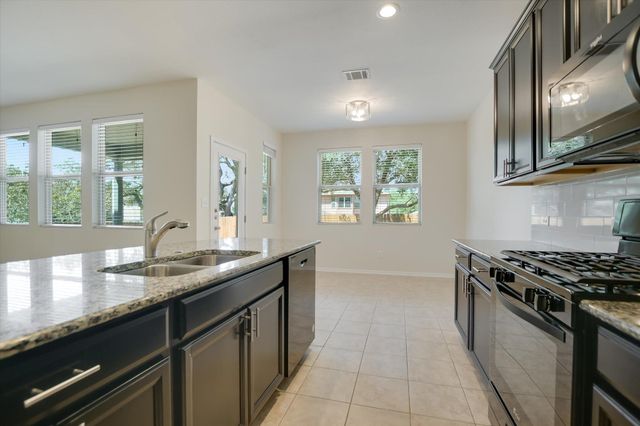 210 Anacua LOOP, Austin, TX 78652