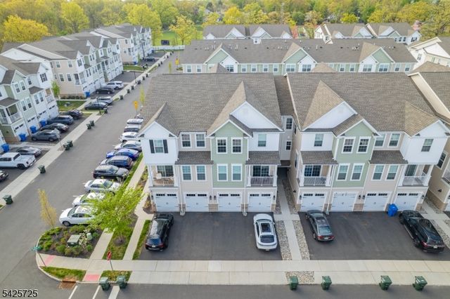 734 Station Rd, Dunellen Boro, NJ 08812