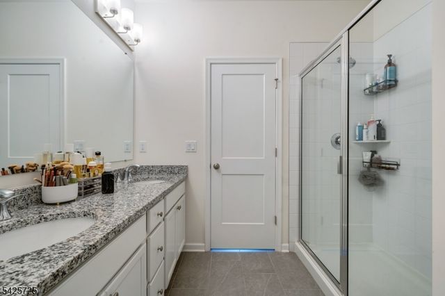 734 Station Rd, Dunellen Boro, NJ 08812
