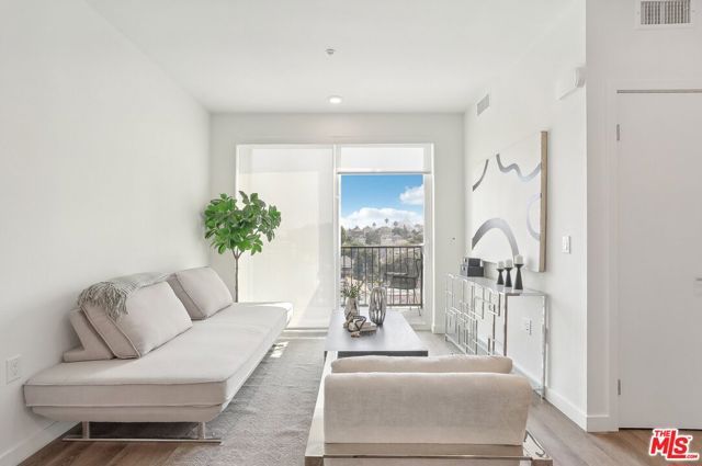 224 Alvarado Street, Los Angeles, CA 90026