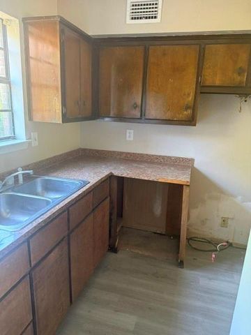 2425 Norton Lane C, Mobile, AL 36605