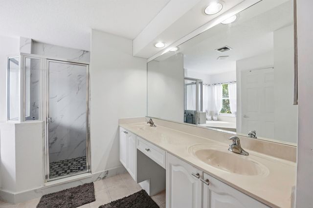 4162 Winnipeg Way, West Palm Beach, FL 33409