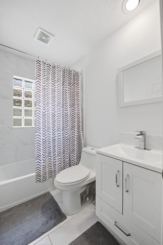 4162 Winnipeg Way, West Palm Beach, FL 33409