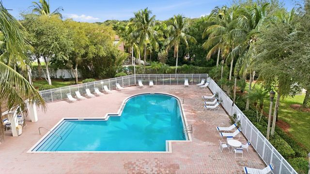 4162 Winnipeg Way, West Palm Beach, FL 33409