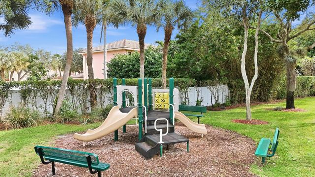 4162 Winnipeg Way, West Palm Beach, FL 33409