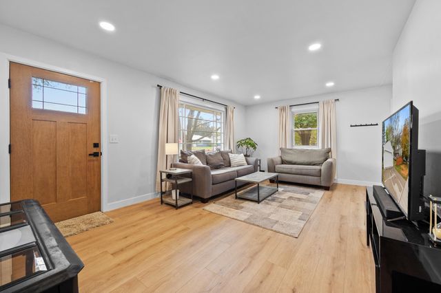 7601 Elliot Avenue S, Richfield, MN 55423