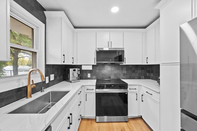 7601 Elliot Avenue S, Richfield, MN 55423