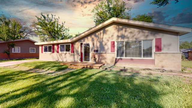 115 Princeton Street, Hoffman Estates, IL 60169