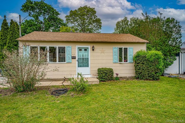 410 3rd Avenue, East Northport, NY 11731