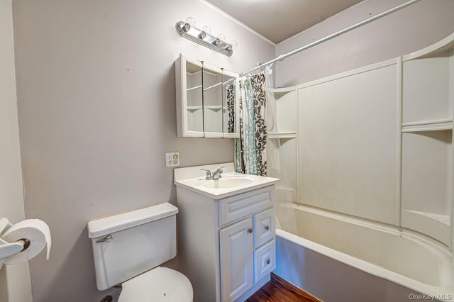 410 3rd Avenue, East Northport, NY 11731