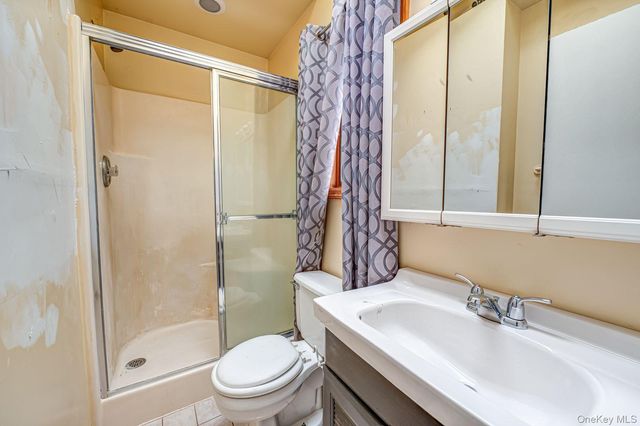 410 3rd Avenue, East Northport, NY 11731