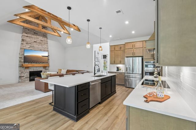 152 Clear Lake Parkway, Hoschton, GA 30548