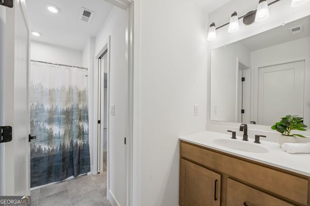 152 Clear Lake Parkway, Hoschton, GA 30548