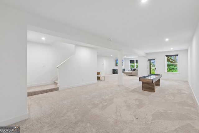 152 Clear Lake Parkway, Hoschton, GA 30548