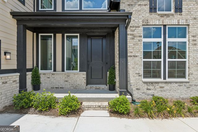 152 Clear Lake Parkway, Hoschton, GA 30548