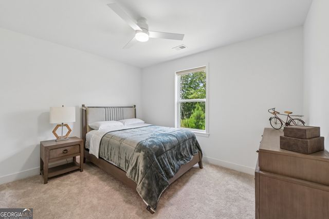152 Clear Lake Parkway, Hoschton, GA 30548