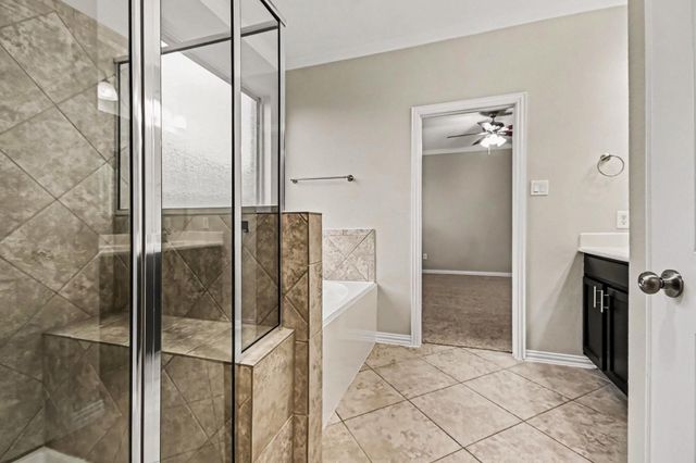 2502 Flowing Palm Lane, Fresno, TX 77545