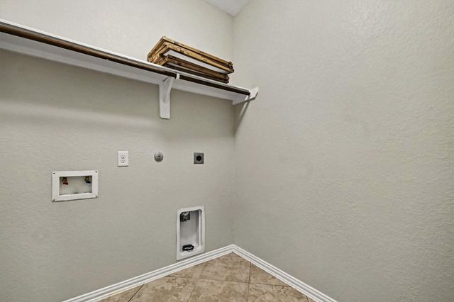 2502 Flowing Palm Lane, Fresno, TX 77545