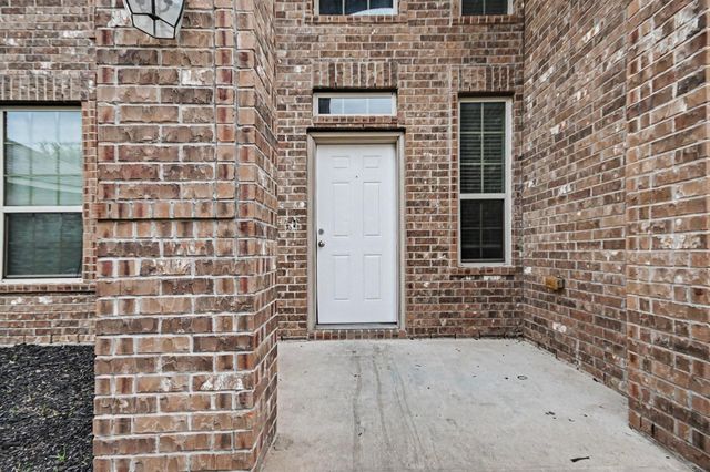 2502 Flowing Palm Lane, Fresno, TX 77545