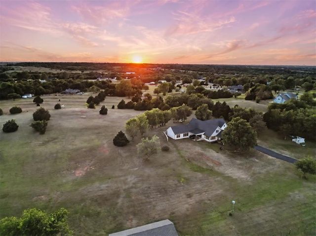 13040 Skyland Drive, Yukon, OK 73099