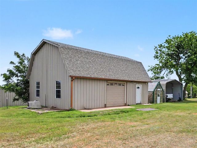 13040 Skyland Drive, Yukon, OK 73099