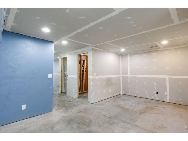 1410 S California Ave, Loveland, CO 80537