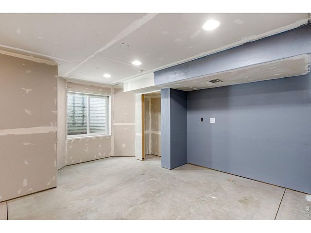 1410 S California Ave, Loveland, CO 80537