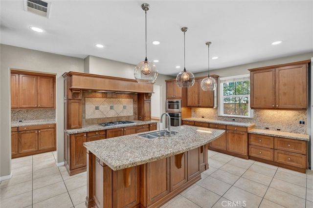 26525 Craftsmen Court, Saugus, CA 91350