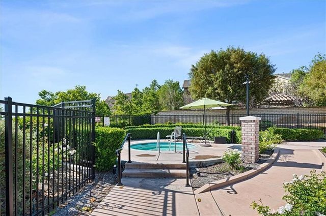 26525 Craftsmen Court, Saugus, CA 91350