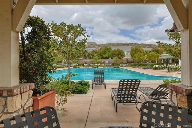 26525 Craftsmen Court, Saugus, CA 91350