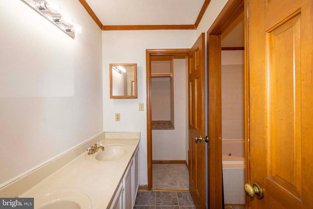 656 ROCKY KNOLL ARCH, Culpeper, VA 22701