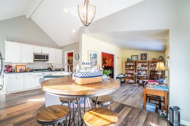 3218 Eastbrook Drive, Fort Wayne, IN 46805