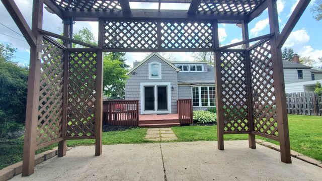 3218 Eastbrook Drive, Fort Wayne, IN 46805