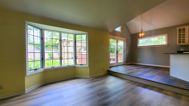 3218 Eastbrook Drive, Fort Wayne, IN 46805