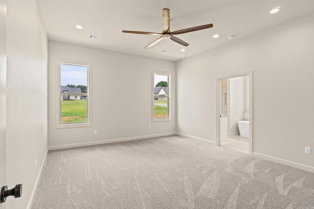 1806 Secretariat Way, Searcy, AR 72143