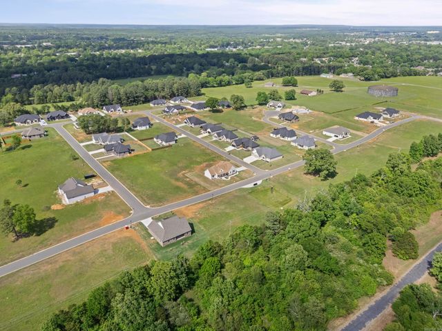 1806 Secretariat Way, Searcy, AR 72143