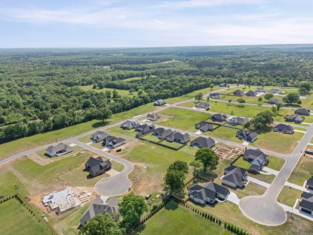 1806 Secretariat Way, Searcy, AR 72143