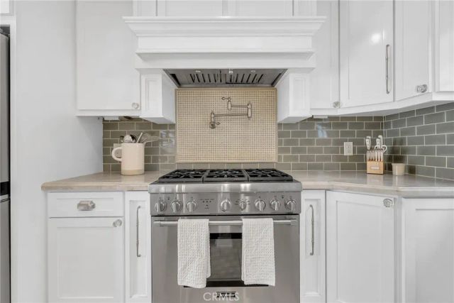 331 Walnut Street, Newport Beach, CA 92663