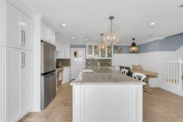 331 Walnut Street, Newport Beach, CA 92663